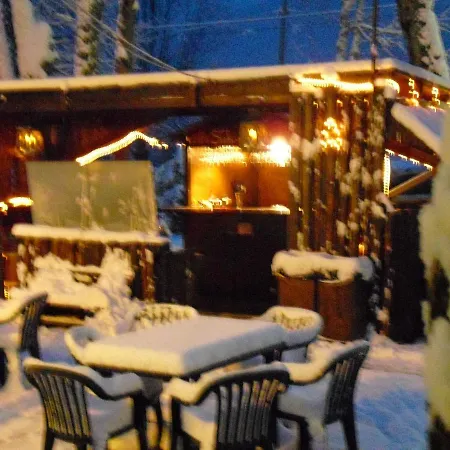 ホテル Sichi クティリアーノ